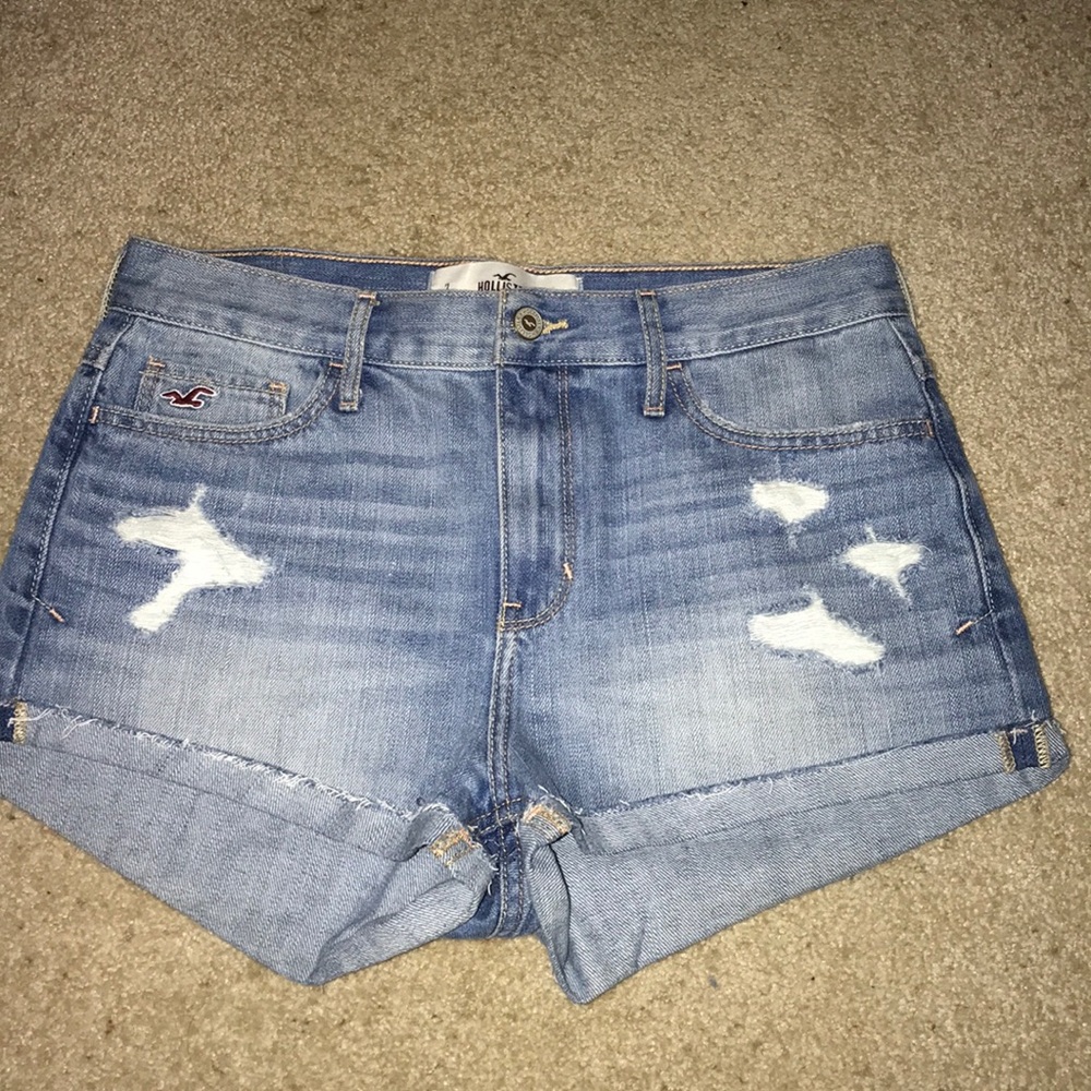 Women’s high waisted Hollister Shorts